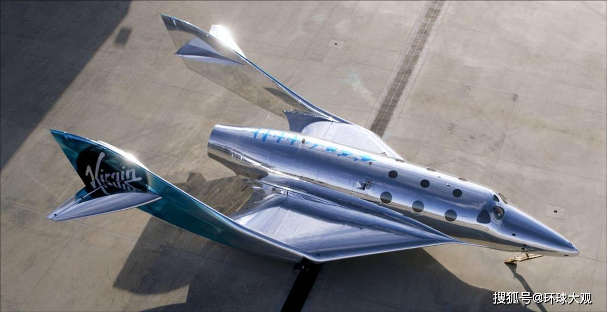 原创世界首富贝索斯成功“上天”，成为首位飞上太空的商人！