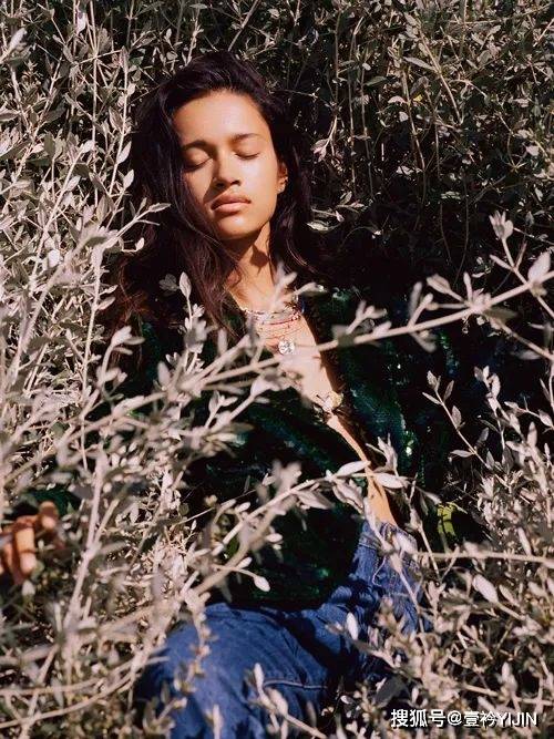 Delfina|女生想要的高级定制西装，三位时装编辑出手设计！
