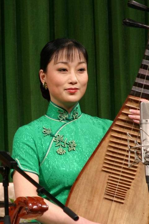 采用的|哪种戏剧是必能看到旗袍魅影的？