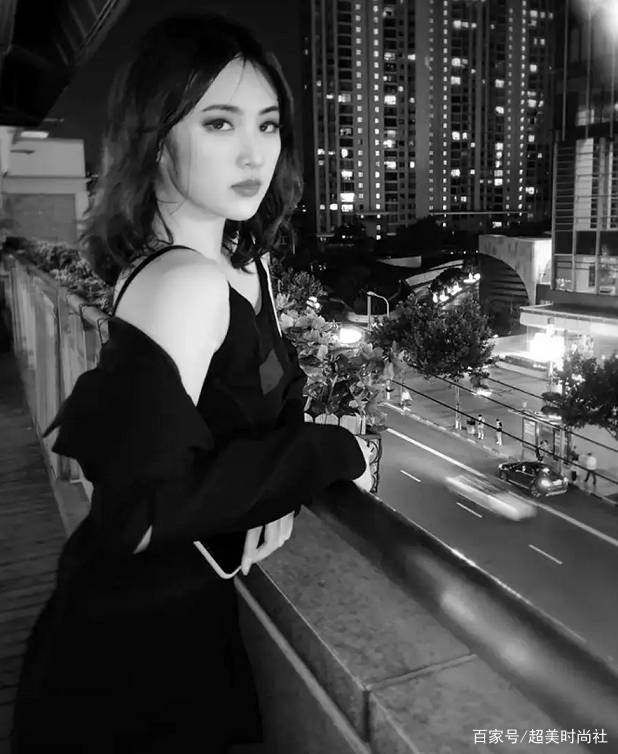 身材|千金姚安娜曝时尚大片，穿胶衣舞鞋秀身材，妆容显老不像22岁