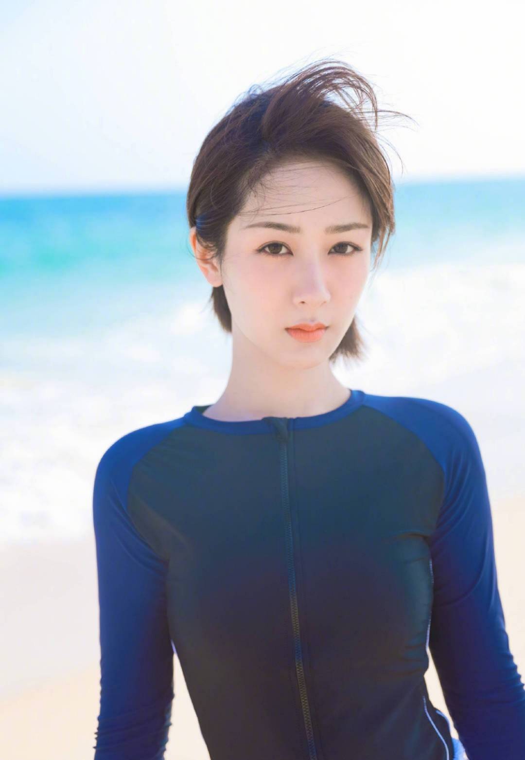 夏雪|杨紫再扮红发造型，13岁曾在家有儿女留过同款，网友：爷青回