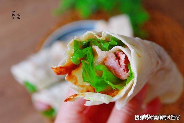 因为|老公早餐就馋这卷饼，一分钟就烙好，荤素可搭配，卷啥都好吃