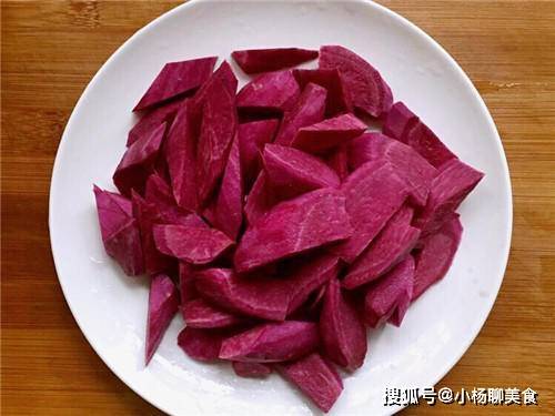 步骤|它是“胶原再生菜”，女性坚持吃，告别初老，皮肤嫩滑，少女肌