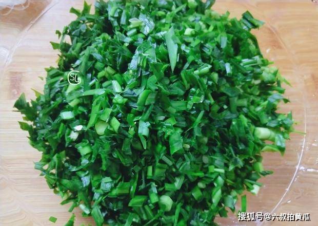 煎饼|家人最爱的懒人早餐,20分钟搞定,一次三个不过瘾,外酥里嫩