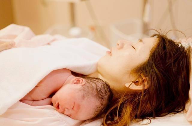 洗头|无论顺还是剖，产后坐月子要捂好这几个部位，不会得月子病