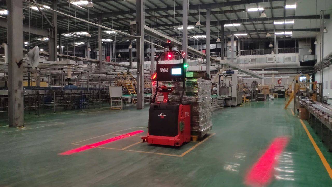 中科之声专访劢微机器人王川龙：赋能百业场内物流升级，开创全新高效用工模式