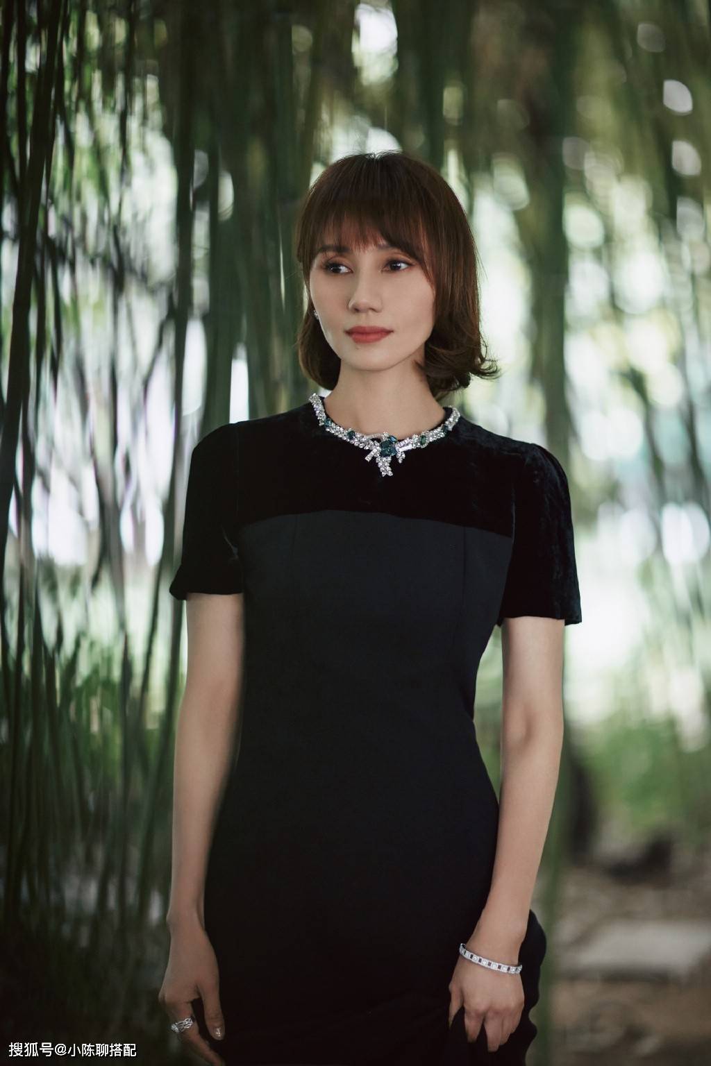 设计|“气质女神”袁泉，44岁依旧高级优雅，她的穿衣搭配很值得学