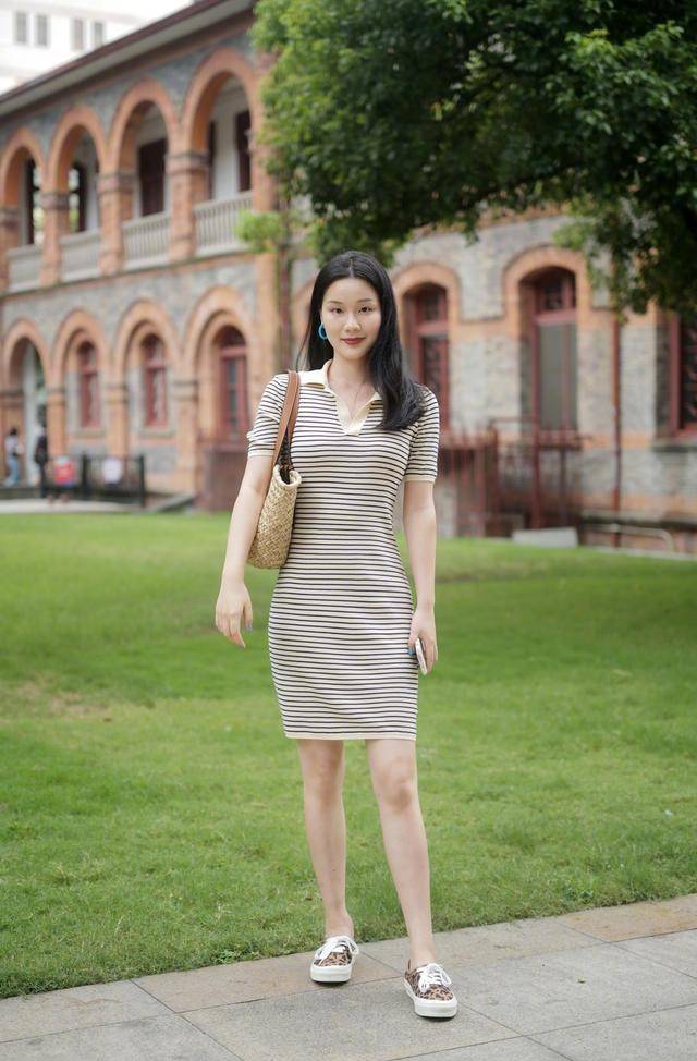 颜色|连衣裙推荐：8位小姐姐演绎花裙子不同穿法，换发型决定不同气质