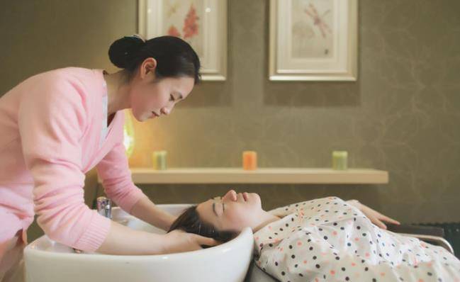 洗头|无论顺还是剖，产后坐月子要捂好这几个部位，不会得月子病