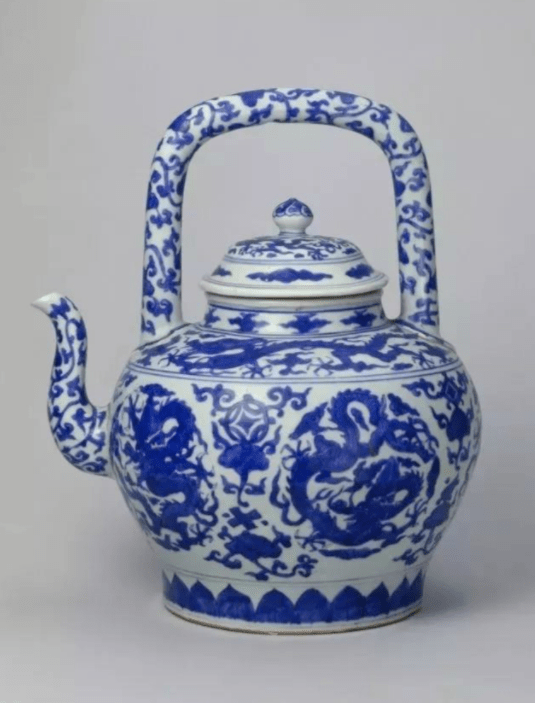 明代晚期的青花瓷特征