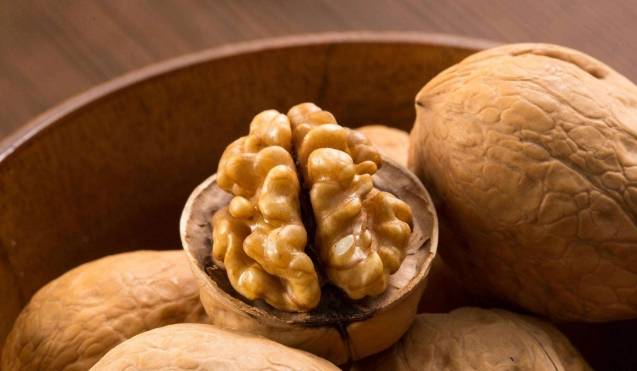 补充|女人每天早餐吃“2黑1黄”，提高生育细胞活力，延缓衰老显年轻