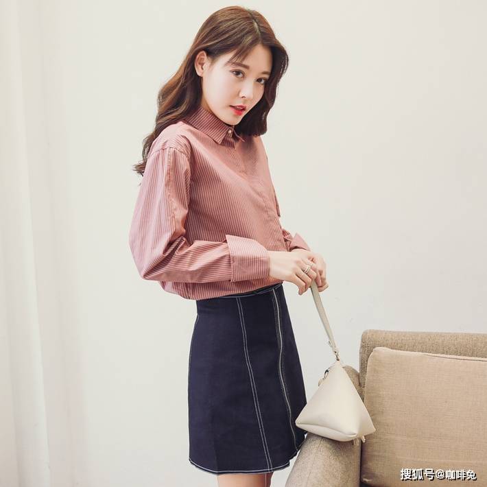 设计|街拍衬衫篇：时尚的穿搭风格，调剂了生活中的枯燥，美出新高度