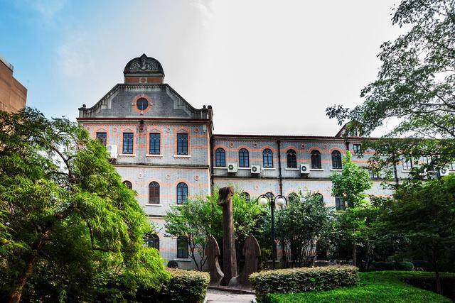 复旦大学排行榜_长三角大学最新排名,复旦挤不进前三,上海交大第一