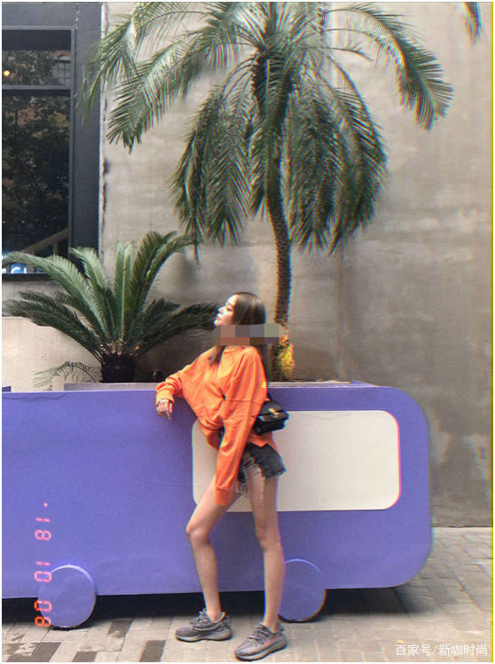 短裙|范志毅22女儿：长相甜美明星范十足，与大12岁继母是闺蜜