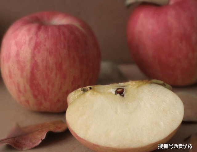 苹果能空腹吃吗早上 8691fa17337c45f6bbe1fcd57978ea97.png