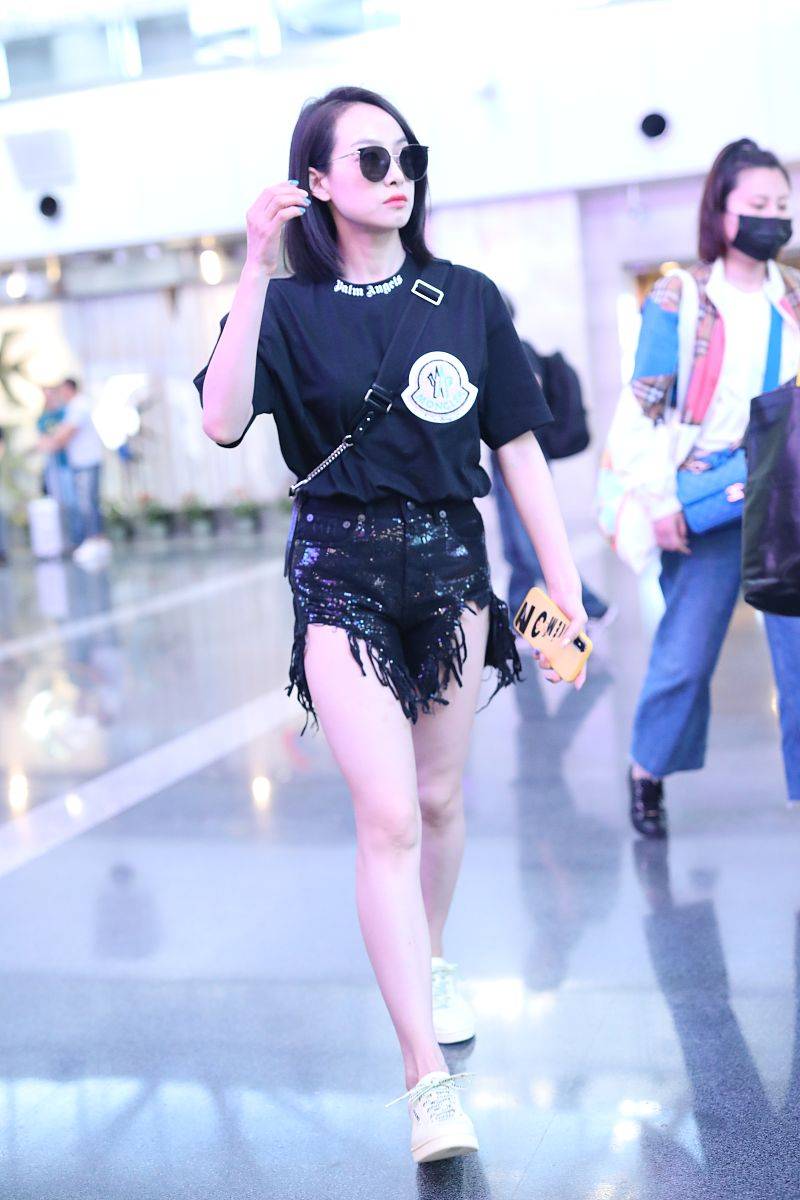 休闲风|当33岁辛芷蕾碰到32岁宋茜，终于明白气质的重要性了