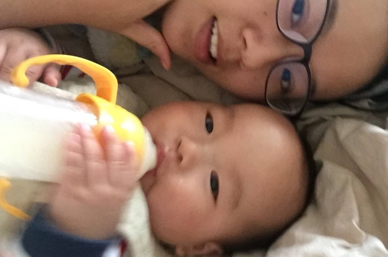 母乳不足奶粉来凑 如何进行科学混合喂养 宝妈需要了解两种方法 产后 时尚妈咪网