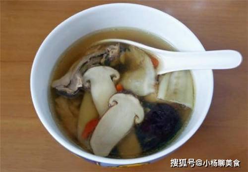 原创这10道养人老火汤，美味健康，操作简单易上手，收了给家人做