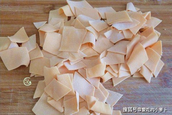 做法|面粉这样做，太好吃了，做法简单，出锅又酥又脆，满口香