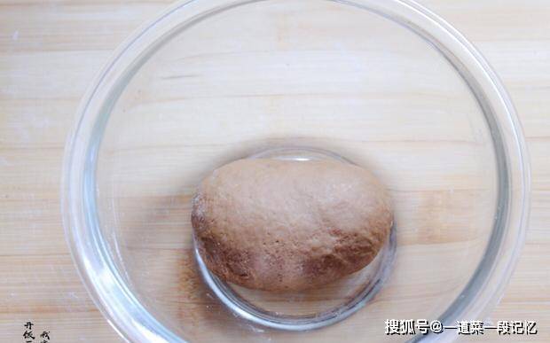 面团|馋哭隔壁小孩的零食，卷一卷，嘎嘣脆，做一次吃一周，不用花钱买