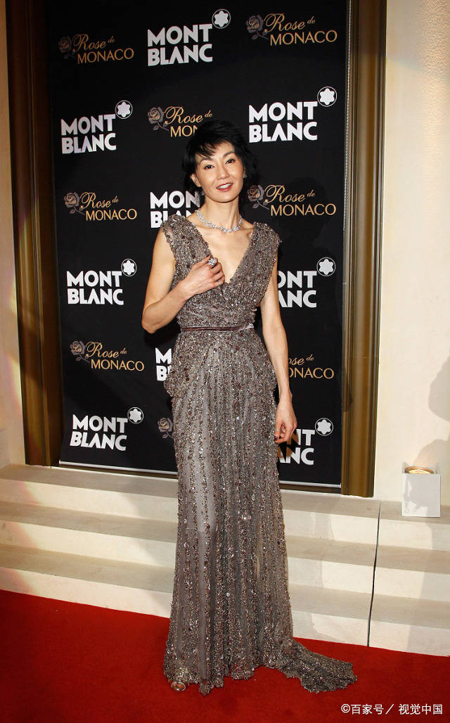 时尚|10年前的张曼玉有多美？短发爆炸头，随便配牛仔裤都是高级感