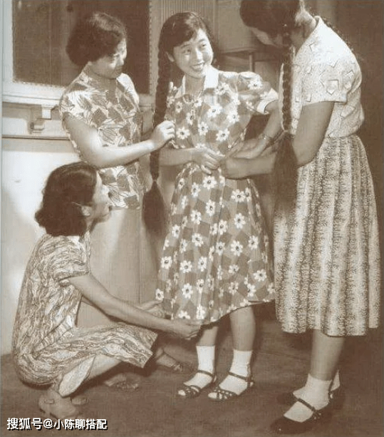 密码|不知道穿什么?去翻奶奶的衣柜,70年前的服装藏着当今的潮流密码