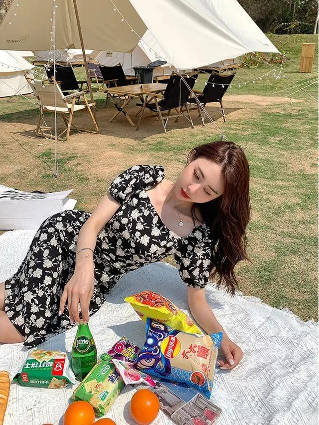 空气|夏日少女复古的碎花裙甜蜜来袭，美腻又浪漫，衬托甜美清新的气质
