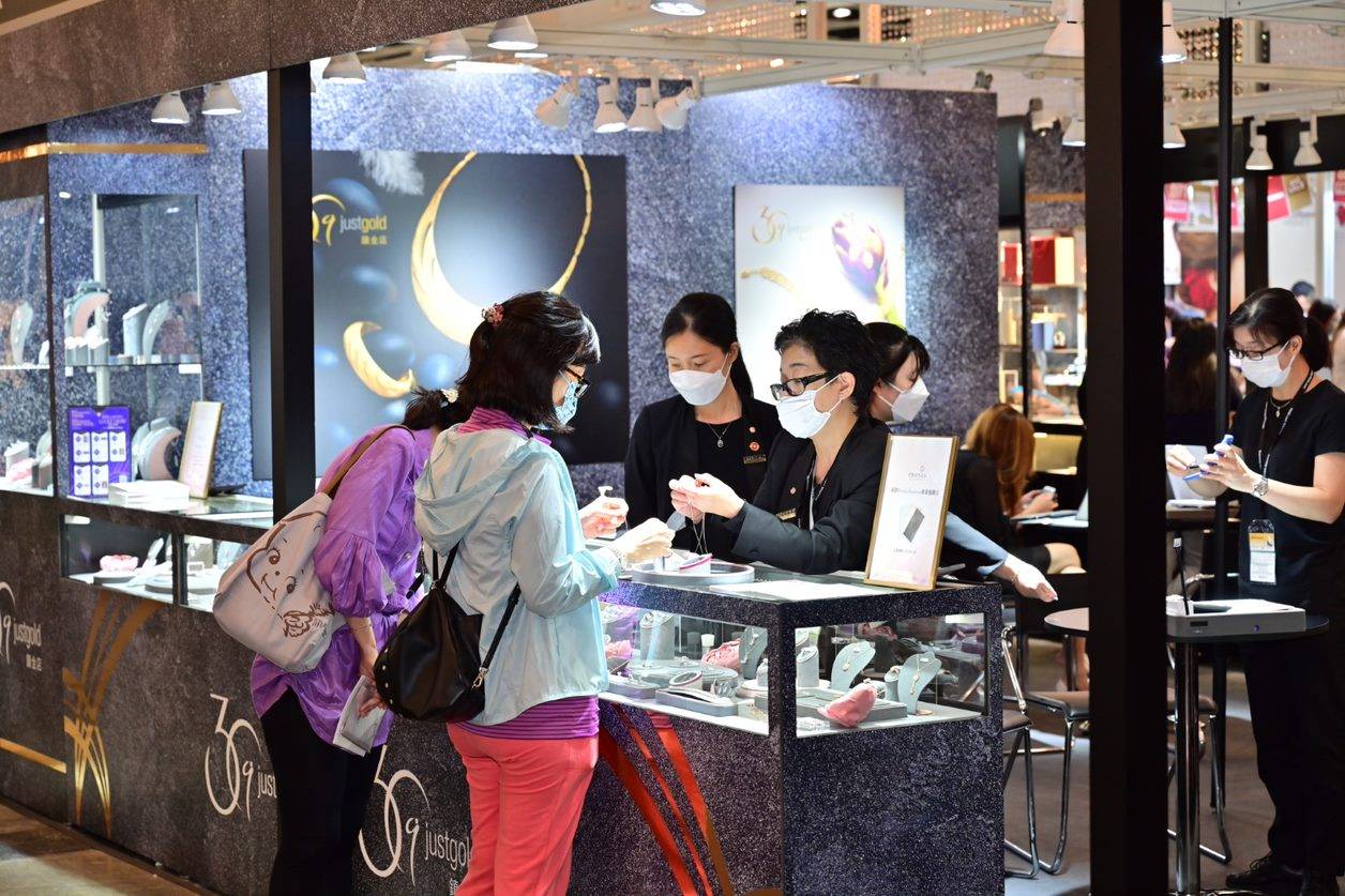 香港珠宝展25日揭幕,首度开放予公众入场