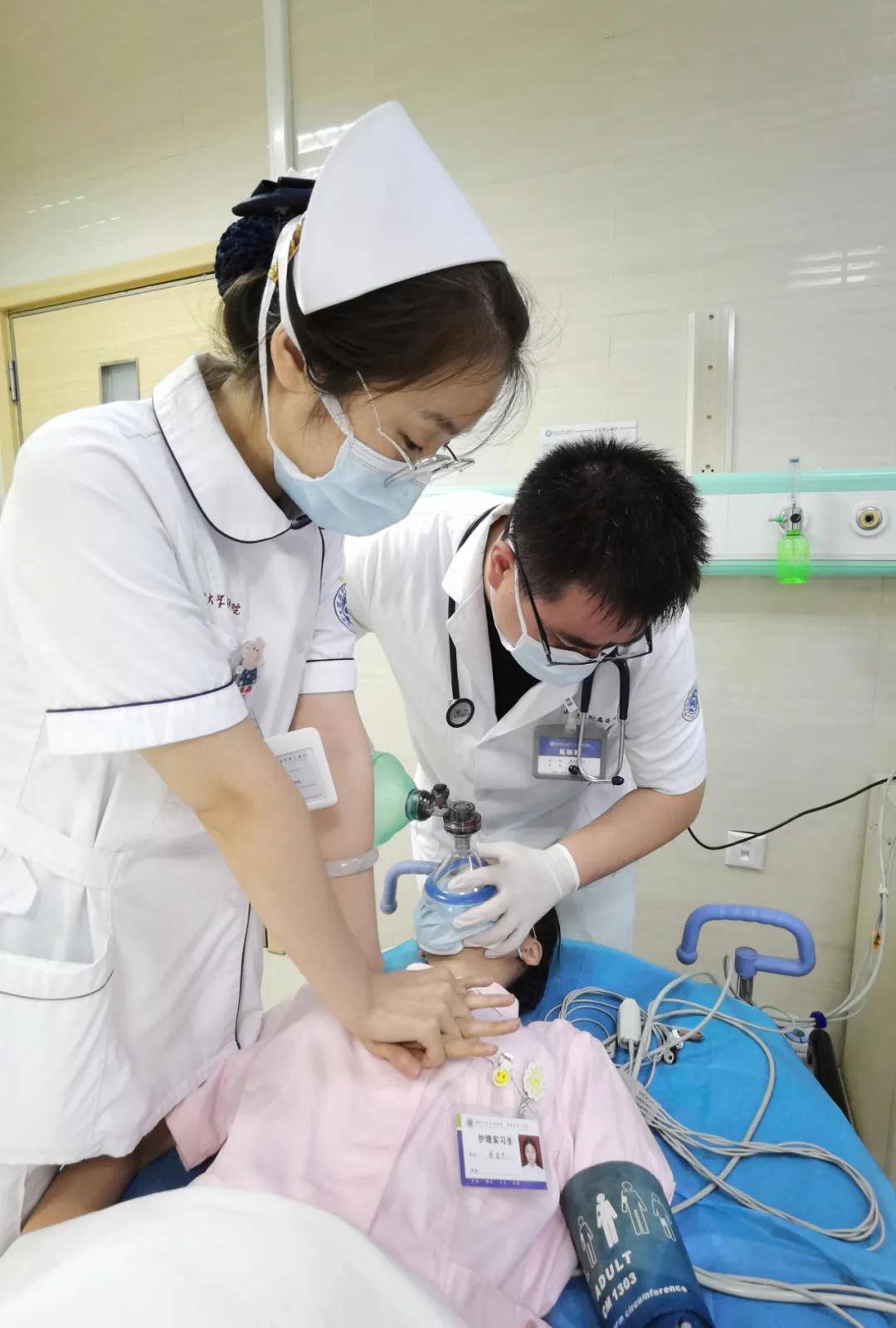 赛事|奉献十四运 健康我的城丨市三院急诊科积极开展医疗救治演练 提高赛事突发应急