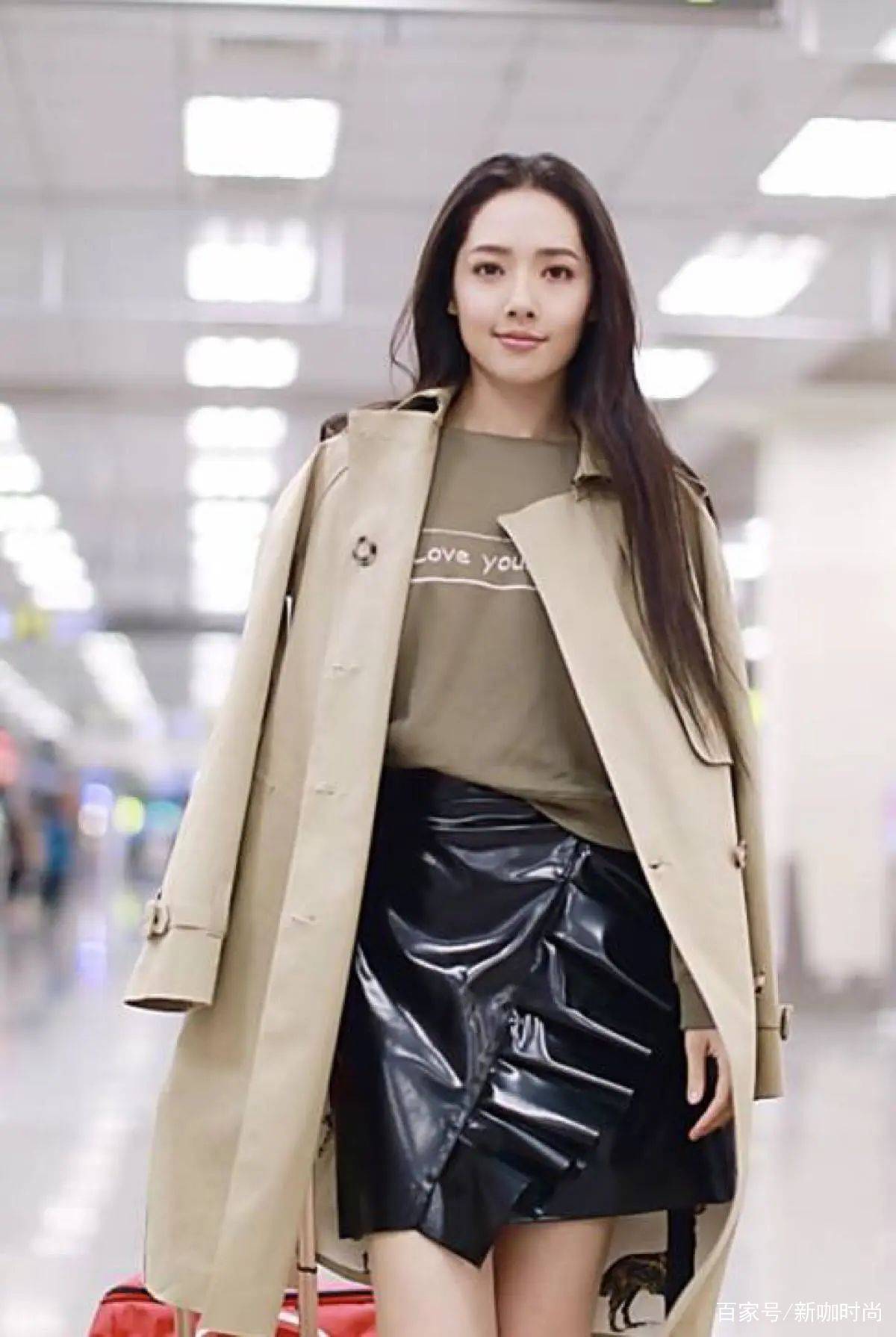 郭碧婷|郭碧婷嫁豪门后更会穿,豹纹上衣搭配阔腿裤,贵妇范出现