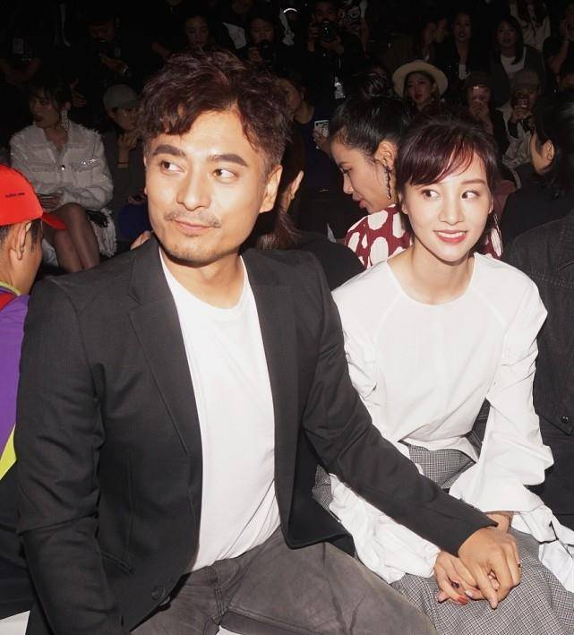 设计|章龄之真挺让人羡慕的，不仅颜值身材高，平时看着也有气质感