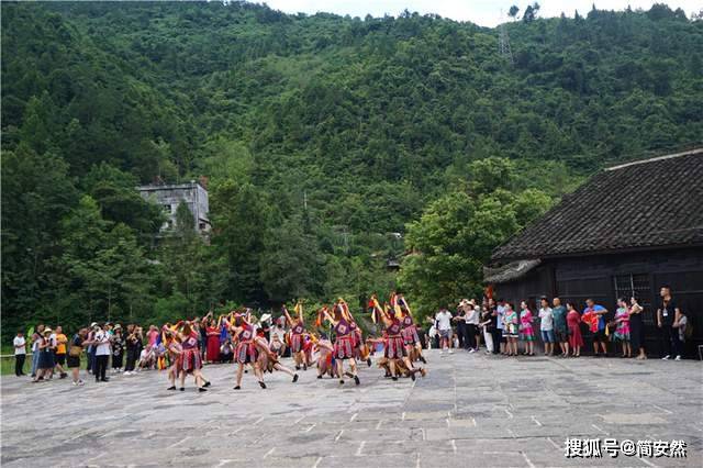 恩施避暑游，在宣恩遇见中国土家泛博物馆，秘境仙踪慢生活