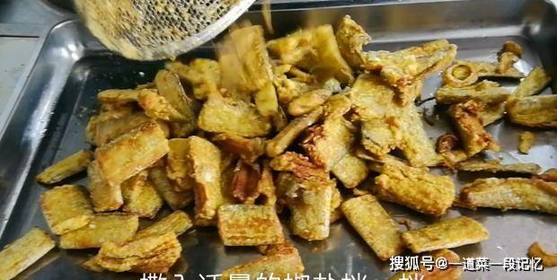 原創大鍋菜紅燒帶魚怎麼做不散不爛肉嫩鮮香又開胃看大廚精準操作