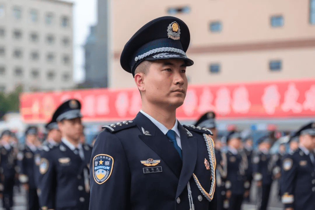 榮耀時刻呂梁公安正式列裝警禮服