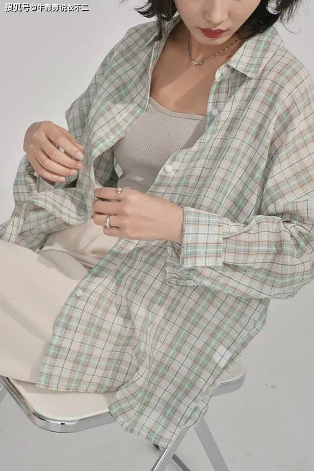 中性|夏天也能穿的小外套，绝对时髦又实穿，搭配好了还能为你形象加分