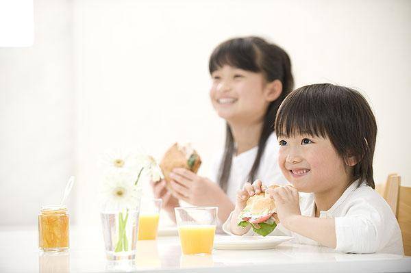 凝妈|浙江教育厅:去补习不如吃早餐!给孩子做早餐避免4个误区