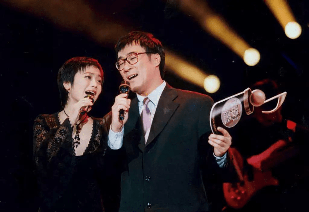 爱的代价歌曲李宗盛 671e62d3ea80430791043e6b7b3922e0.png