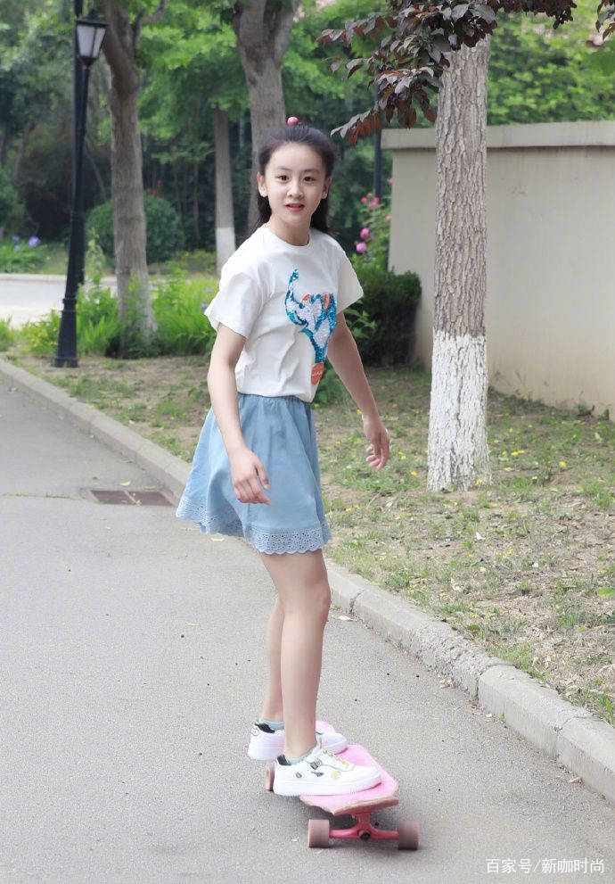 小孩子|森碟,才12岁,这颜值简直了!
