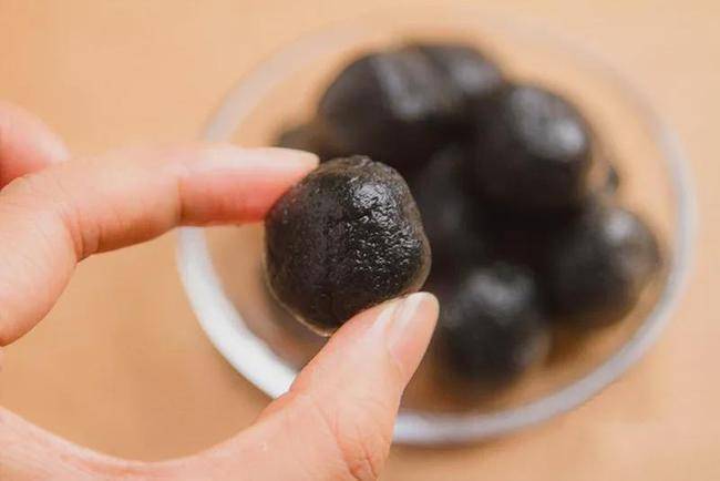 滋补|减肥小仙女们的福音来啦,好吃滋补不怕胖,0添加蔗糖黑芝麻丸