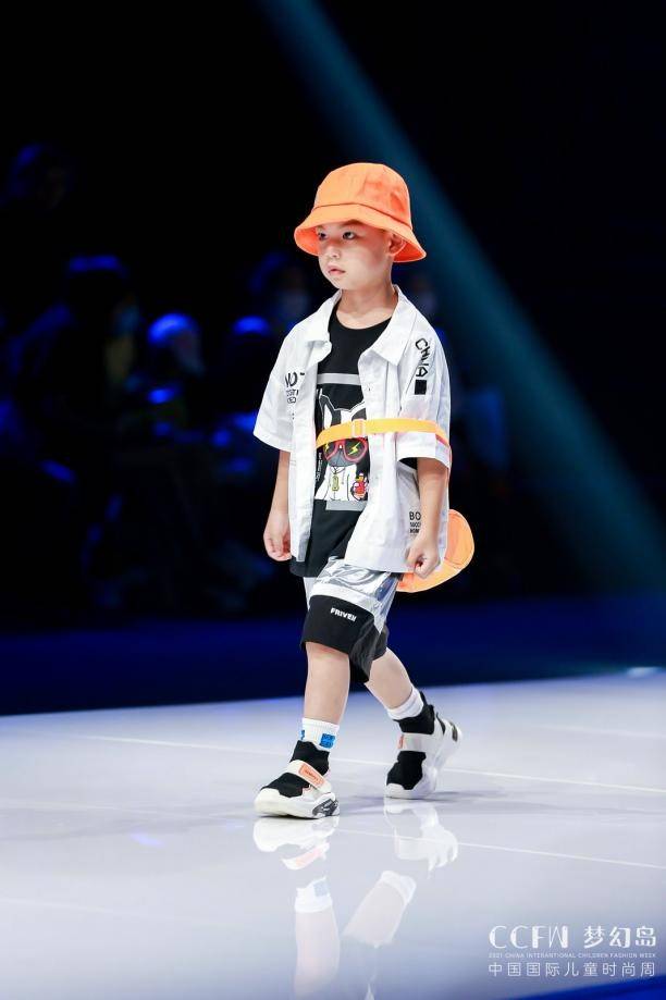 文化|潮起少年——SMIPOU童鞋发布秀