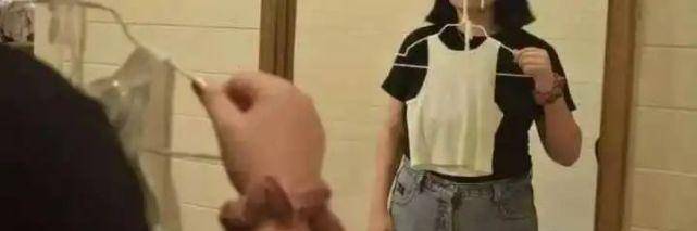 身材|知名网红店被挤爆，姑娘打卡傻眼：“这种衣服真的能穿？！”