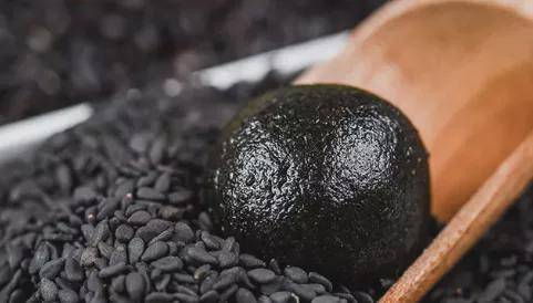 滋补|减肥小仙女们的福音来啦,好吃滋补不怕胖,0添加蔗糖黑芝麻丸