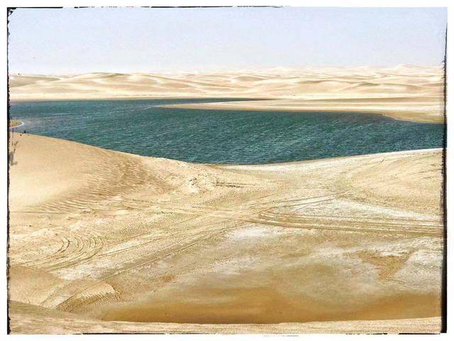 沙漠深处的奇迹，消失百年的湖泊重现生机