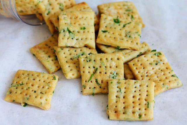 苏打饼干|建议大家这几种早餐尽量少吃,不妨了解一下,别贪吃了