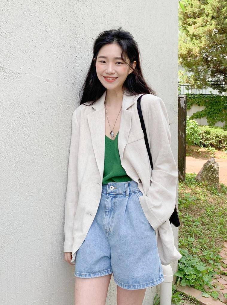 视觉|别再穿一身黑了!今夏爆火的“初恋色”简直美哭!