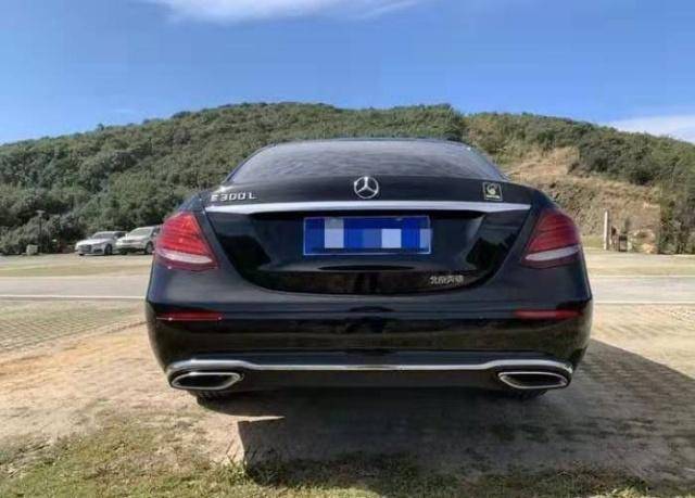 收入多少能开奔驰 5f60febd9e6b4f028ef6c1b8f470d8d8.jpeg