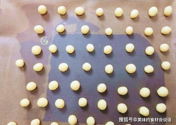 做法|过年零食不用买了，分享6种小零食，做法简单，老人孩子都爱吃