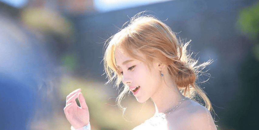 金发|当女星遇上金发：鞠婧祎御姐杨幂惊艳，程潇像从动漫里抠出来的！