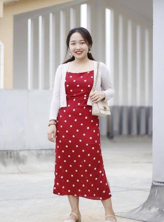 黑色|身高147cm,体重105斤,她却凭借好衣品成时尚博主