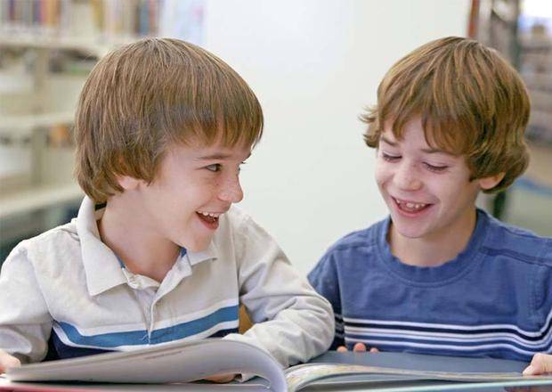 亲人|二胎家庭的痛：想给孩子留个亲人，没想到最后留成仇人，你怎么看？